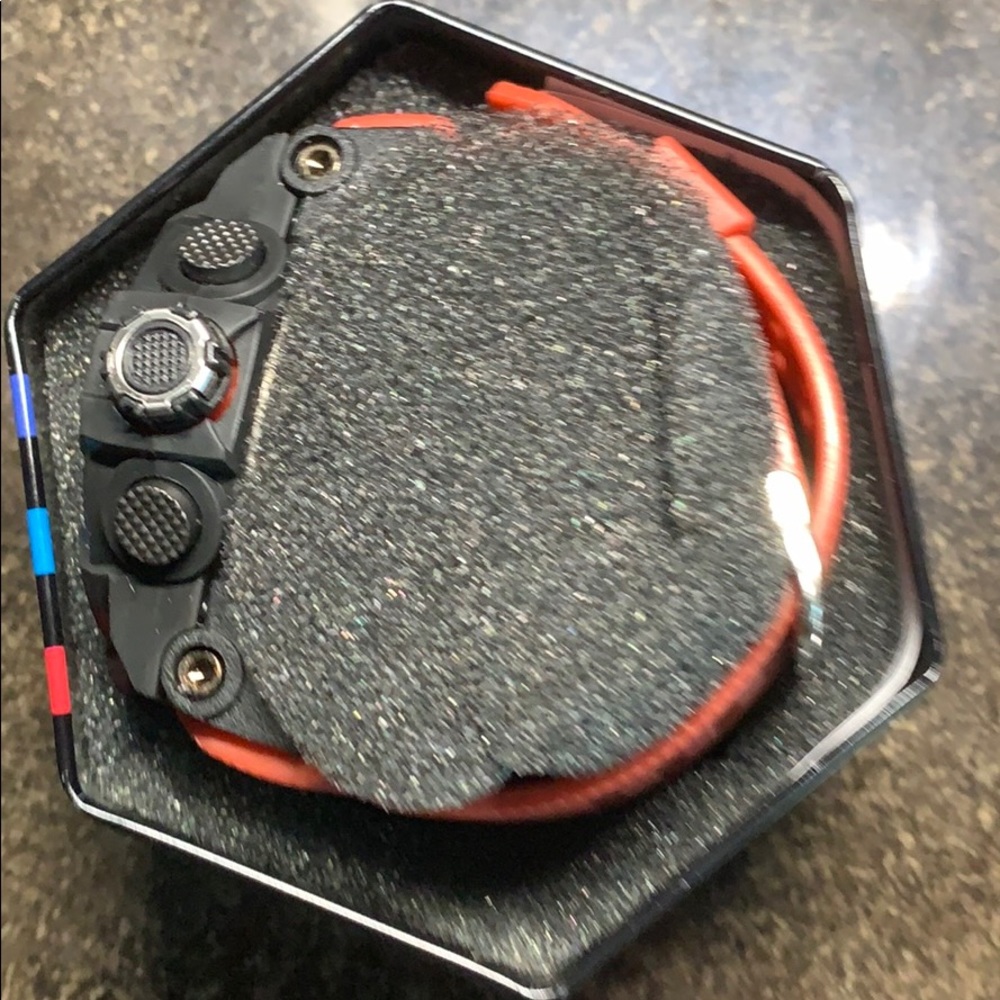 Watch - Picture 2 of 4